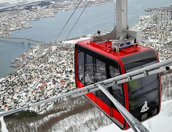 Walo Apartments Tromsdalen - Close To Cable Car And Arctic Cathedral, 10 Min By Bus To City Centre, Free Parking Tromso Exterior photo